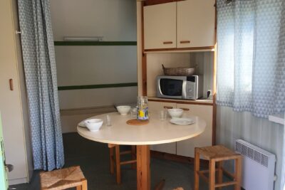 Pièce à vivre Campéco - Agrandir l'image 2 sur 9, fenêtre modale