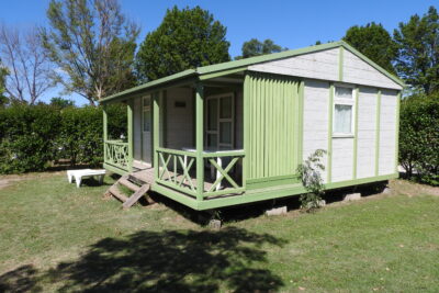 Extérieur cottage 6 places - Agrandir l'image 2 sur 3, fenêtre modale