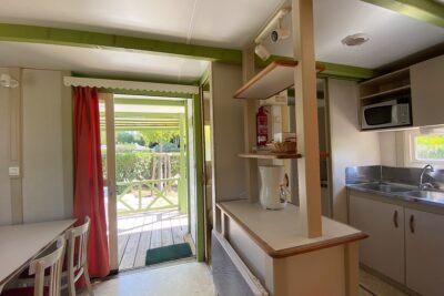 Interieur cottage 5 places - Agrandir l'image 3 sur 8, fenêtre modale